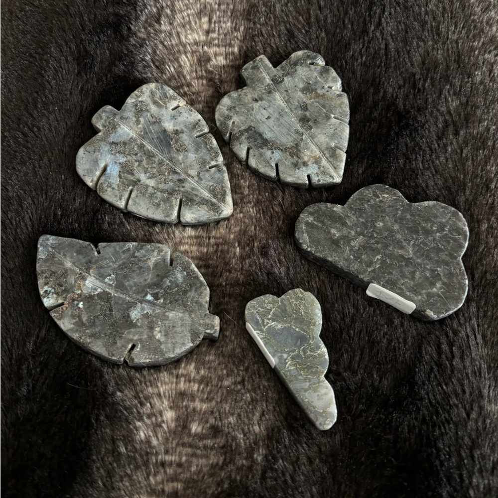 Labradorite crystal bundle - Picture 2 of 5
